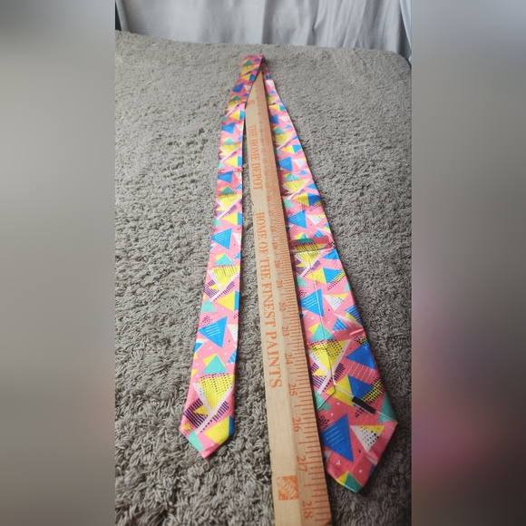 Colorful Geometric Pattern Tie - Picture 5 of 9